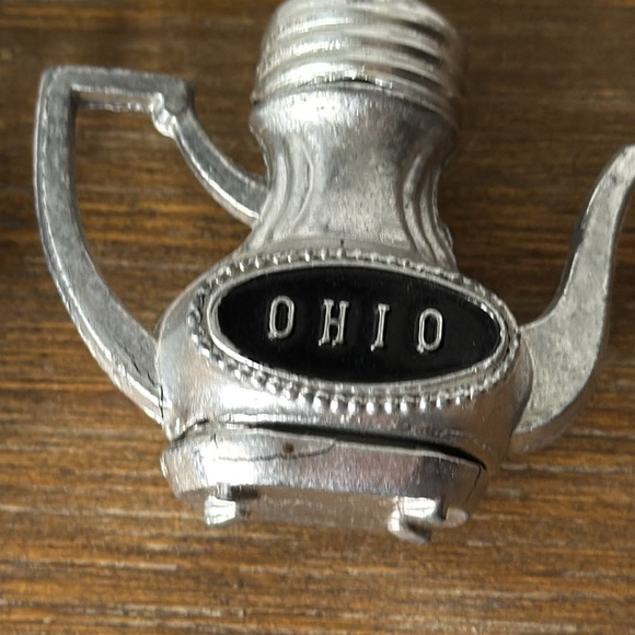 Vintage Salt & Pepper Mini Shakers with Tray Made in Japan Souvenir OHIO Label - Picture 11 of 11